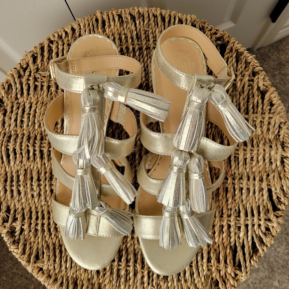 NWOT Crown & Ivy Light Gold Heels Size 8 1/2 Medium Width - Picture 2 of 6